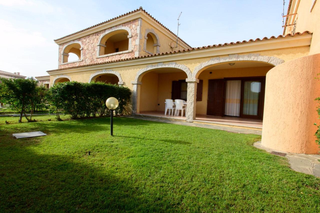 Ville Del Mar San Teodoro  Exterior photo
