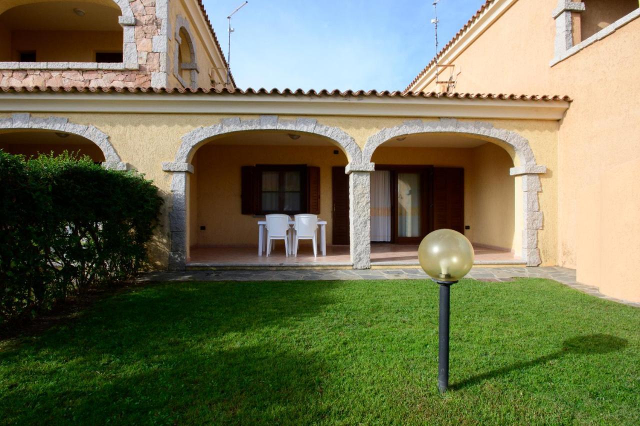 Ville Del Mar San Teodoro  Exterior photo