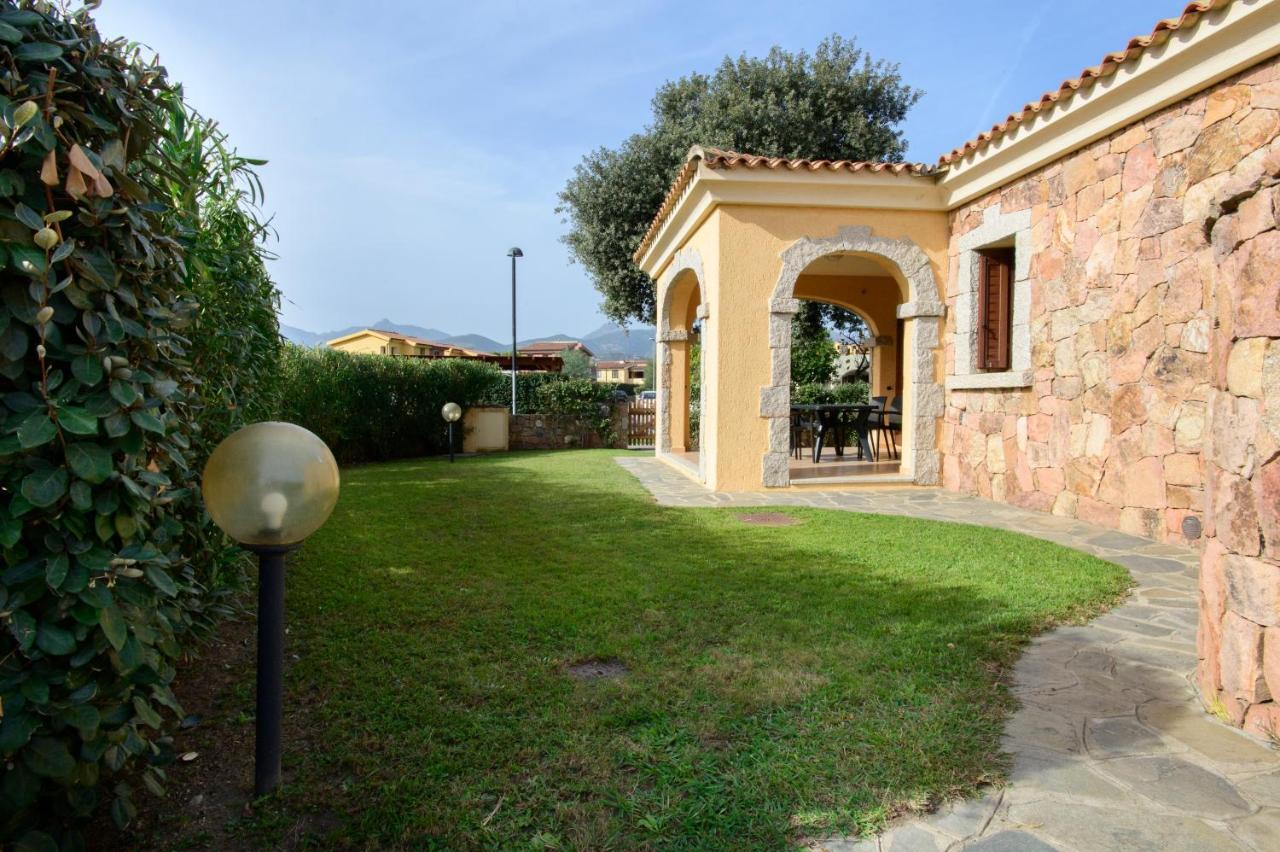 Ville Del Mar San Teodoro  Exterior photo