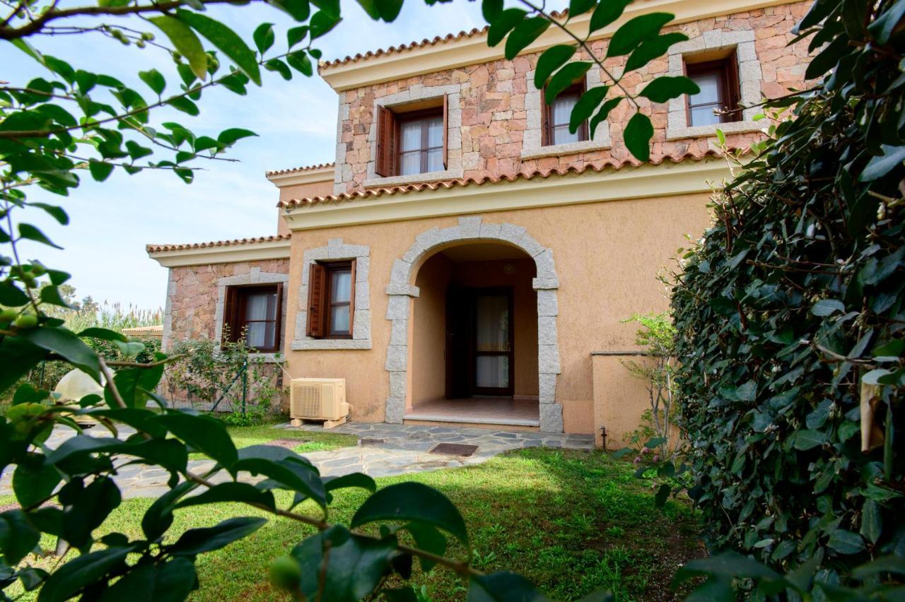 Ville Del Mar San Teodoro  Exterior photo