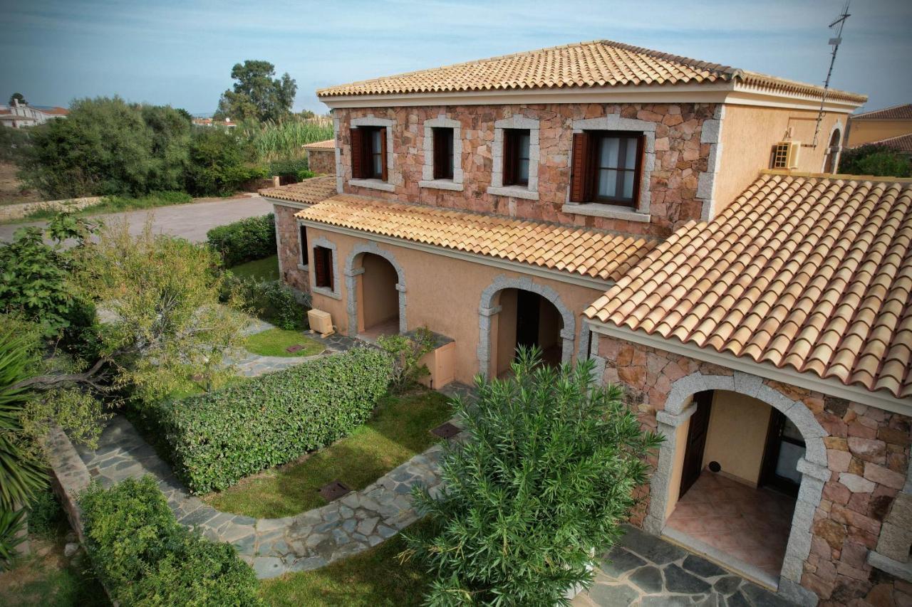 Ville Del Mar San Teodoro  Exterior photo