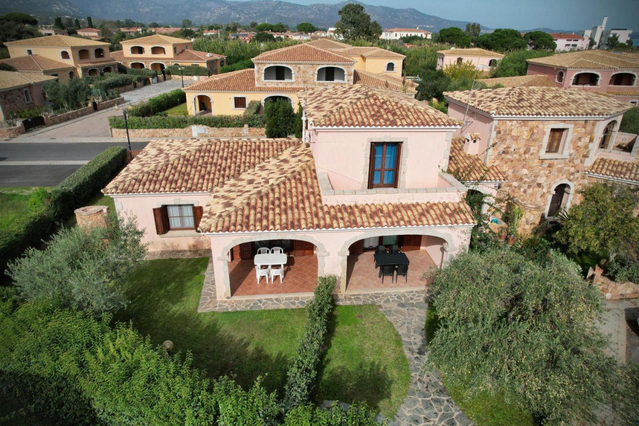 Ville Del Mar San Teodoro  Exterior photo